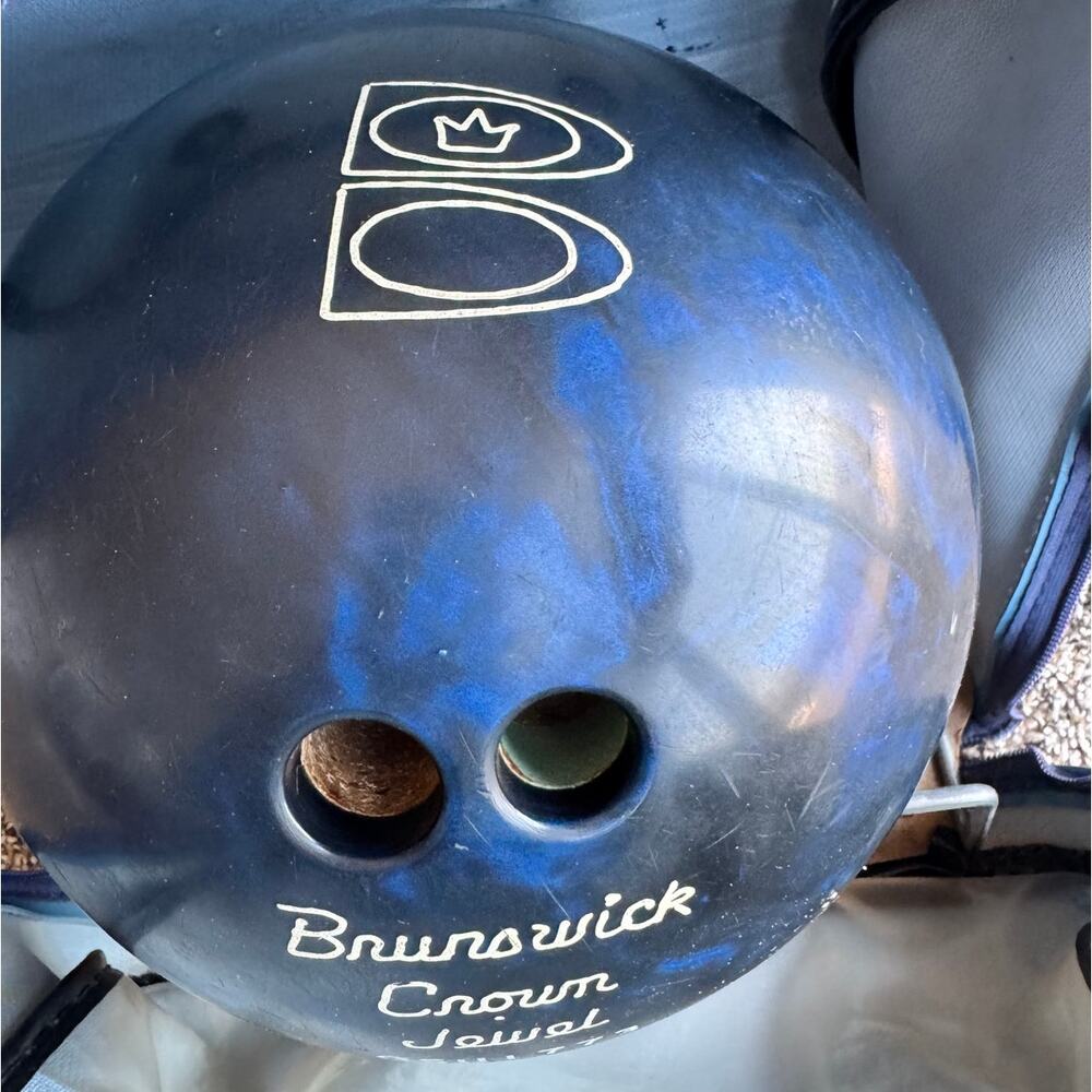 Brunswick Crown Jewel Bowling Ball 12.4 lb Blue w/ Vintage Brunswick Carry Case